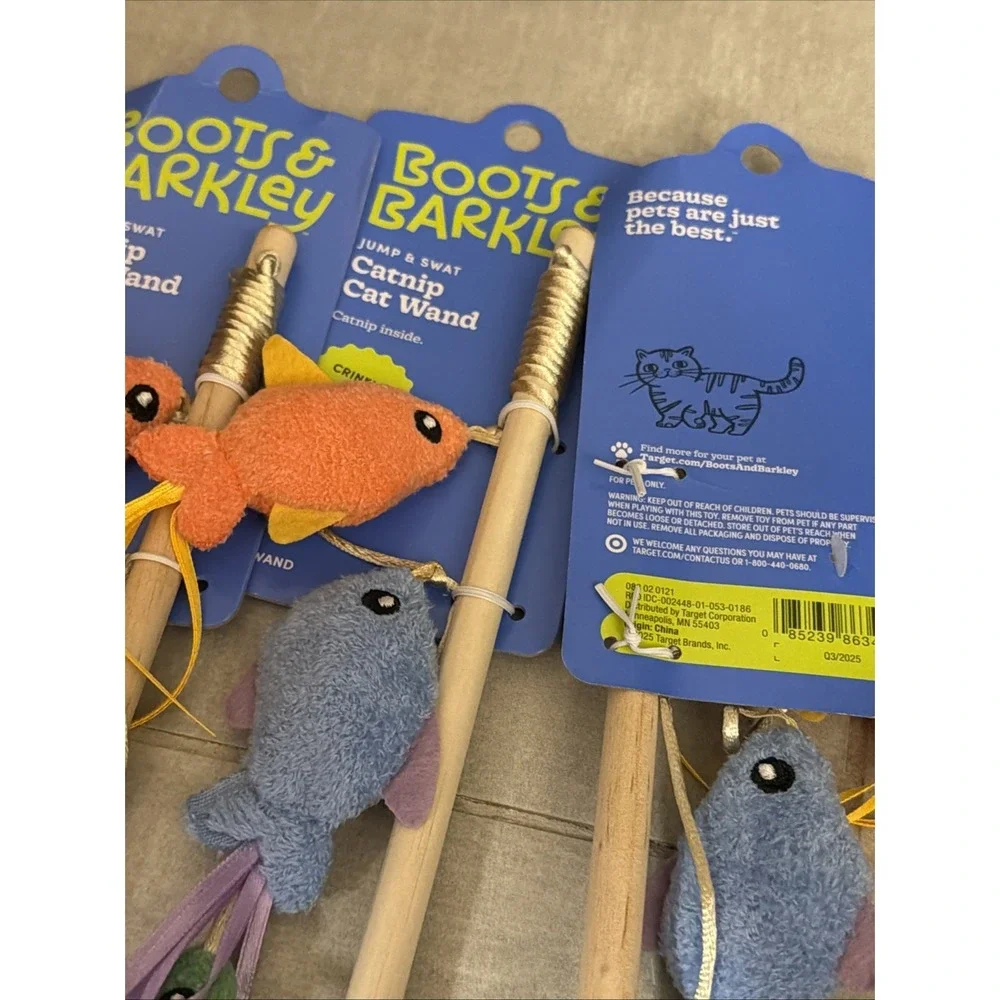 New Boots & Barkley Jump & Swat Catnip Cat Wand Fish Crinkly Target 3 Pieces